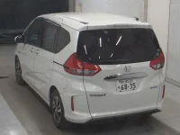Honda FREED лот № 3094 оценка 4  с аукциона в Японии 1