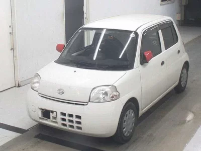 Daihatsu Esse