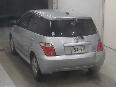 Toyota IST