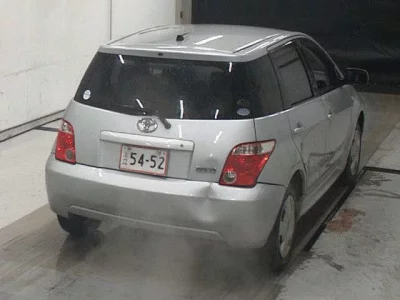 Toyota IST