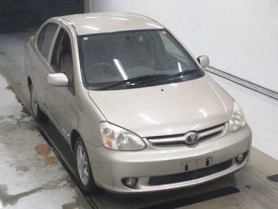 Toyota PLATZ  с аукциона в Японии