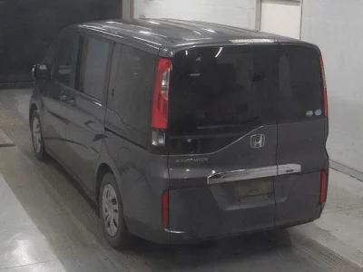 Honda STEP WAGON  с аукциона в Японии