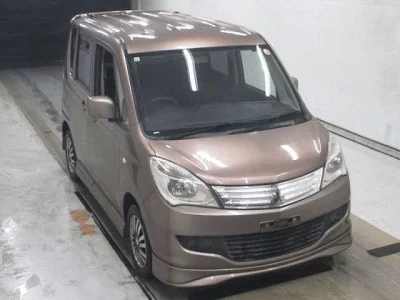 Mitsubishi DELICA D2