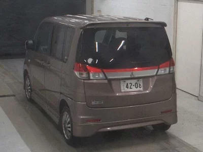 Mitsubishi DELICA D2