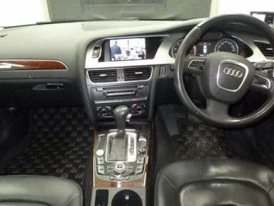 Audi A4  с аукциона в Японии