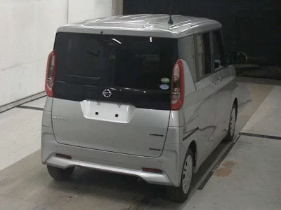 Nissan ROOX  с аукциона в Японии