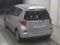 Toyota RACTIS лот № 5731 оценка R  с аукциона в Японии 1