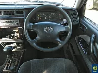 Toyota CROWN лот № 1 оценка R  с аукциона в Японии 4