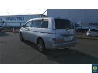 Toyota ISIS лот № 704 оценка 3  с аукциона в Японии 2