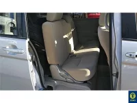 Toyota ISIS лот № 704 оценка 3  с аукциона в Японии 7