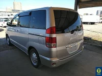Toyota NOAH лот № 23 оценка 4  с аукциона в Японии 2