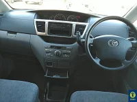 Toyota NOAH лот № 23 оценка 4  с аукциона в Японии 5