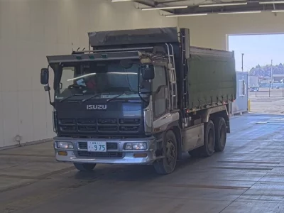 Isuzu GIGA