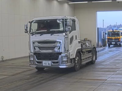Isuzu GIGA