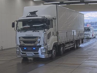 Isuzu GIGA