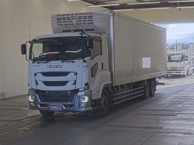 Isuzu GIGA