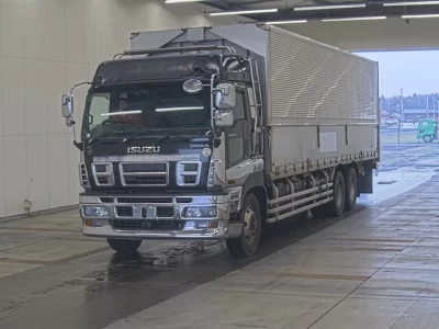 Isuzu GIGA