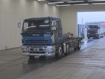Isuzu GIGA