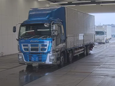 Isuzu GIGA