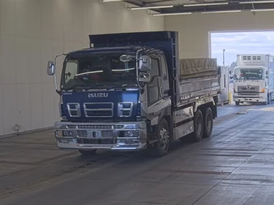 Isuzu GIGA
