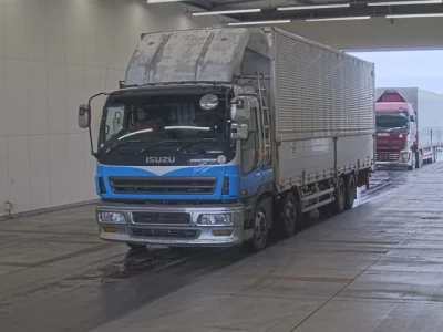 Isuzu GIGA