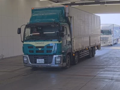 Isuzu GIGA