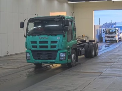 Isuzu GIGA