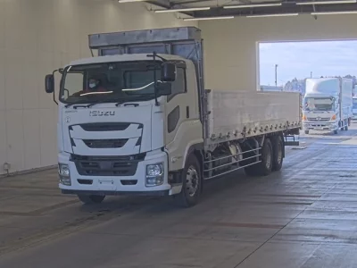 Isuzu GIGA