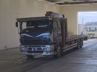 Isuzu GIGA