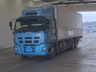 Isuzu GIGA