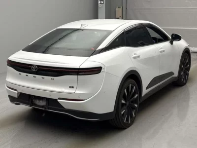 Toyota CROWN CROSSOVER