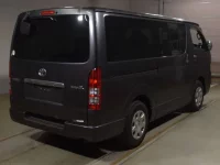 Toyota HIACE VAN лот № 62004 оценка R  с аукциона в Японии 1