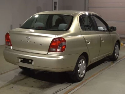 Toyota PLATZ  с аукциона в Японии