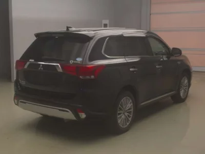 Mitsubishi OUTLANDER PHEV