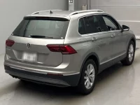 Volkswagen TIGUAN лот № 5012 оценка 4  с аукциона в Японии 1