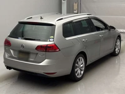 Volkswagen GOLF VARIANT