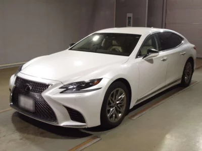 Lexus LS  с аукциона в Японии