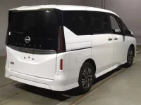 Nissan SERENA лот № 194 оценка RA  с аукциона в Японии 1