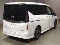 Nissan SERENA лот № 2098 оценка 4  с аукциона в Японии 1