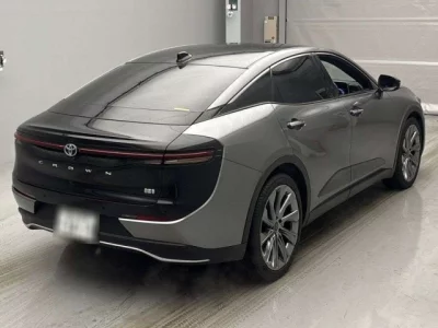Toyota CROWN CROSSOVER  с аукциона в Японии