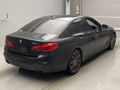 BMW 5-Series  с аукциона в Японии