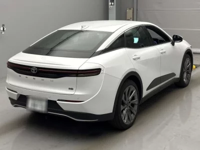 Toyota CROWN CROSSOVER