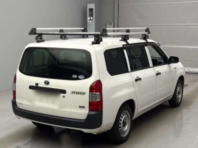 Toyota SUCCEED  с аукциона в Японии