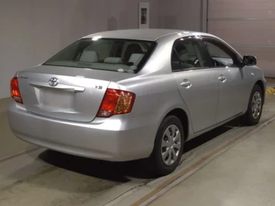 Toyota COROLLA AXIO  с аукциона в Японии