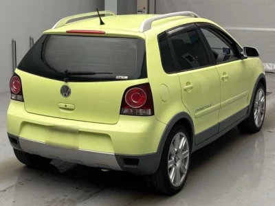 Volkswagen CROSS POLO