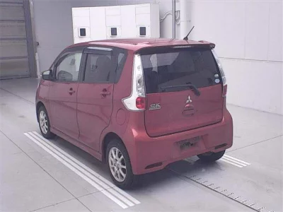 Mitsubishi EK CUSTOM