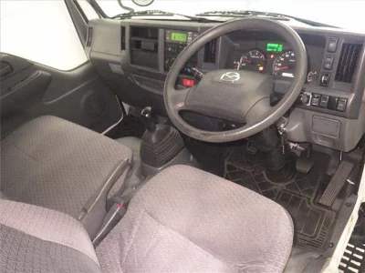 Mazda TITAN  с аукциона в Японии