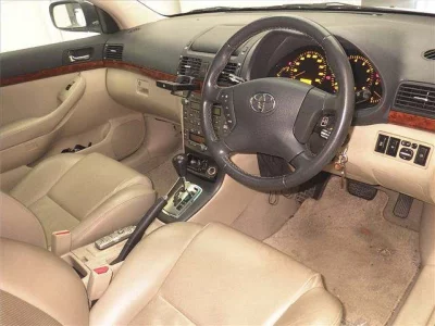 Toyota AVENSIS SEDAN