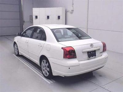 Toyota AVENSIS SEDAN