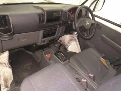 Mitsubishi MINICAB VAN